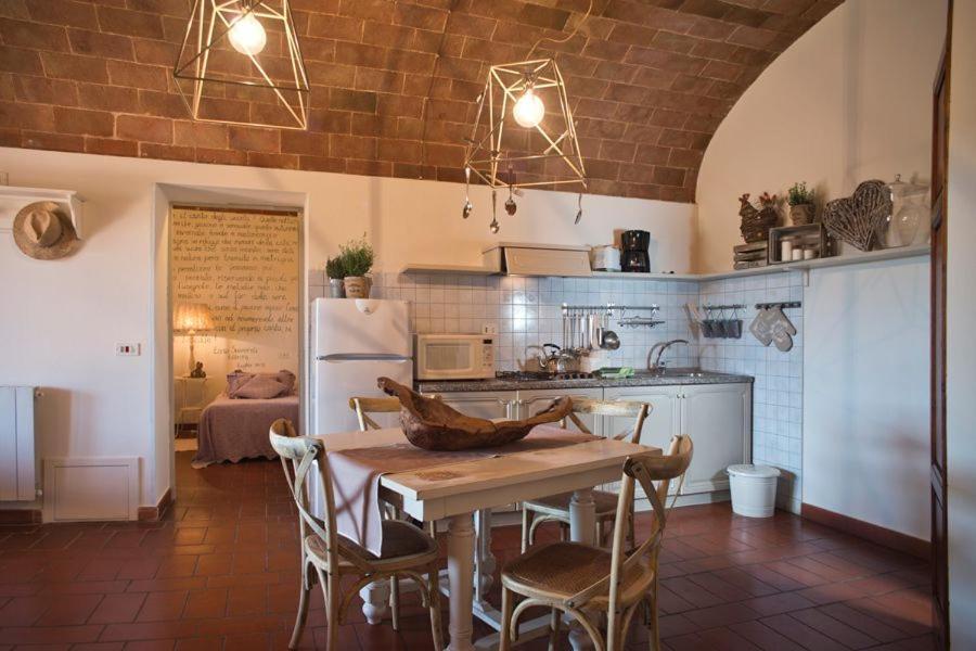 Agriturismo Santa Vittoria فولتيرا المظهر الخارجي الصورة